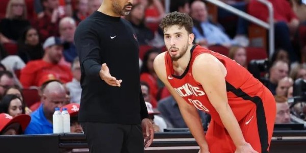 恭喜火箭队！首发5虎4人已定，双前锋争夺1个位置，乌度卡难选择