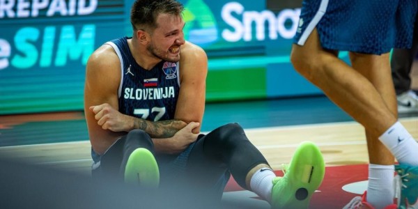 带不动！东契奇两场轰73+12+18仍难求一胜，还爆发赛场冲突