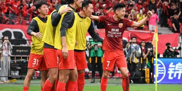 c7c7.app-回顾2024中超争冠战：领头羊换5次 曾各领跑14轮